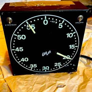 Lab darkroom timer